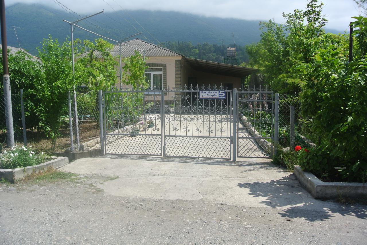 Tikhaya Gavan Guest House 가그라 외부 사진